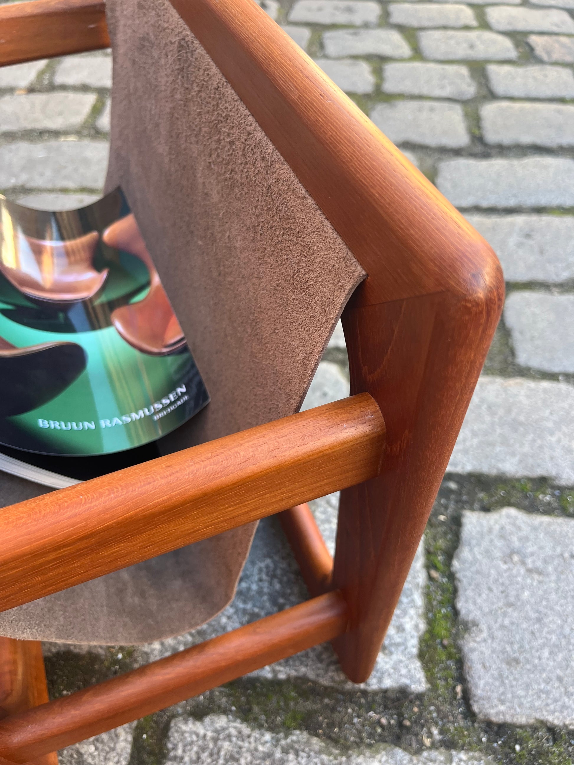 Zeitungsständer Teak Echtleder mit einem Fach von Aksel Kjersgaard für Salin Møbler