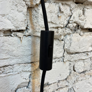 Wandlampe rot von Uwe Mersch