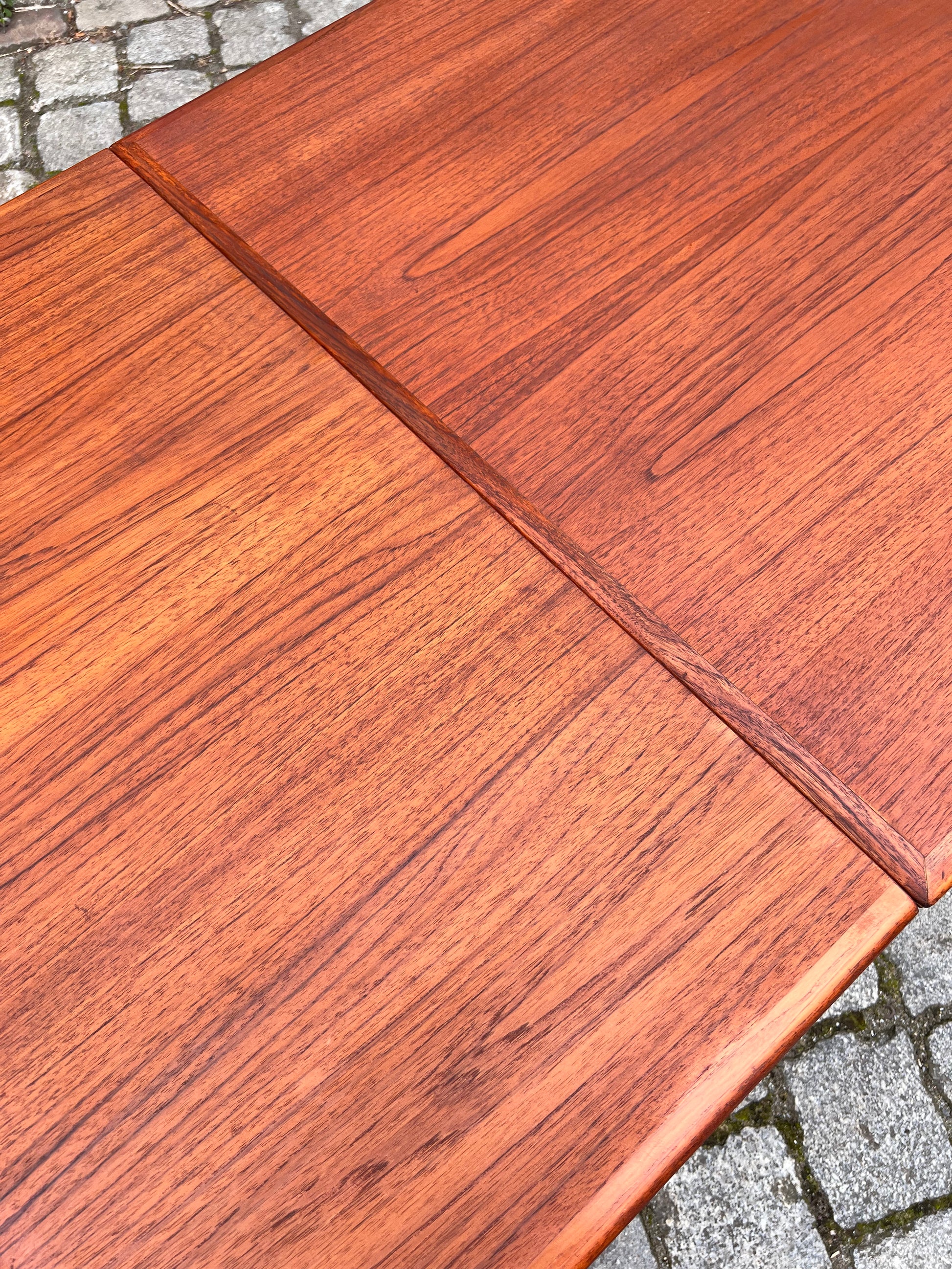 Esstisch Teak ausziehbar aus Dänemark