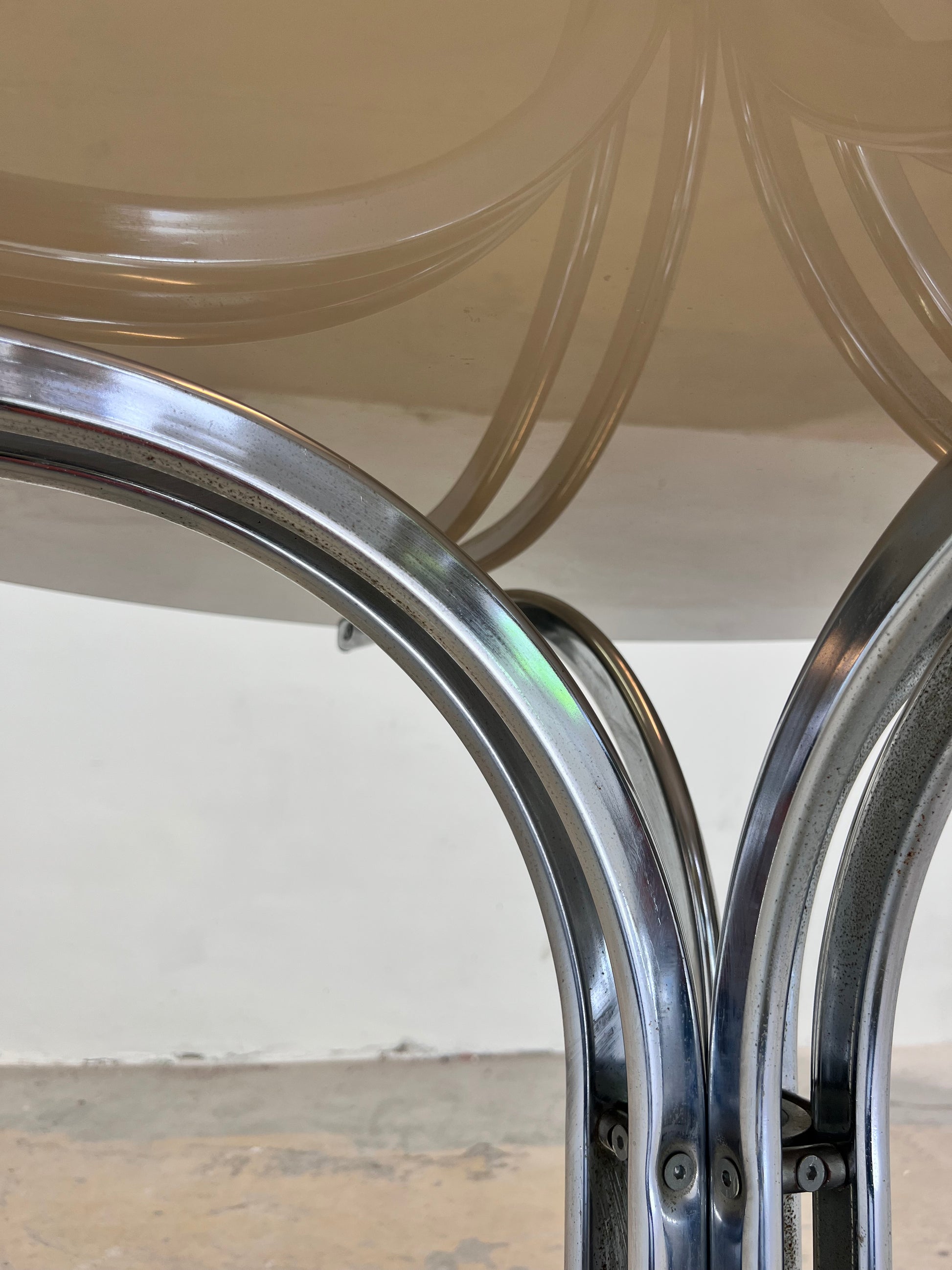Runder Esstisch Rauchglas & Chrom