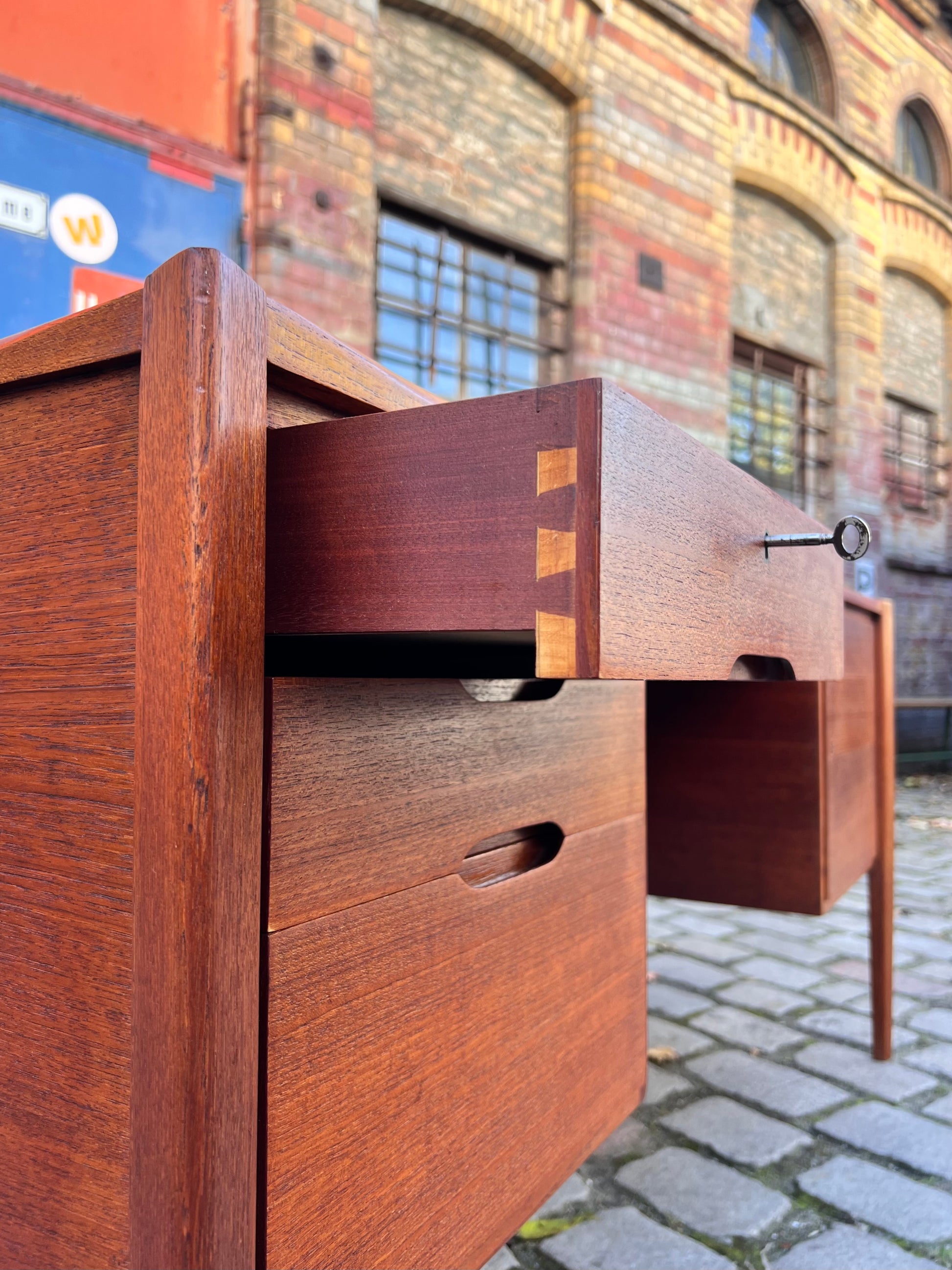 Freistehender Schreibtisch Teak von Wilhelm Renz