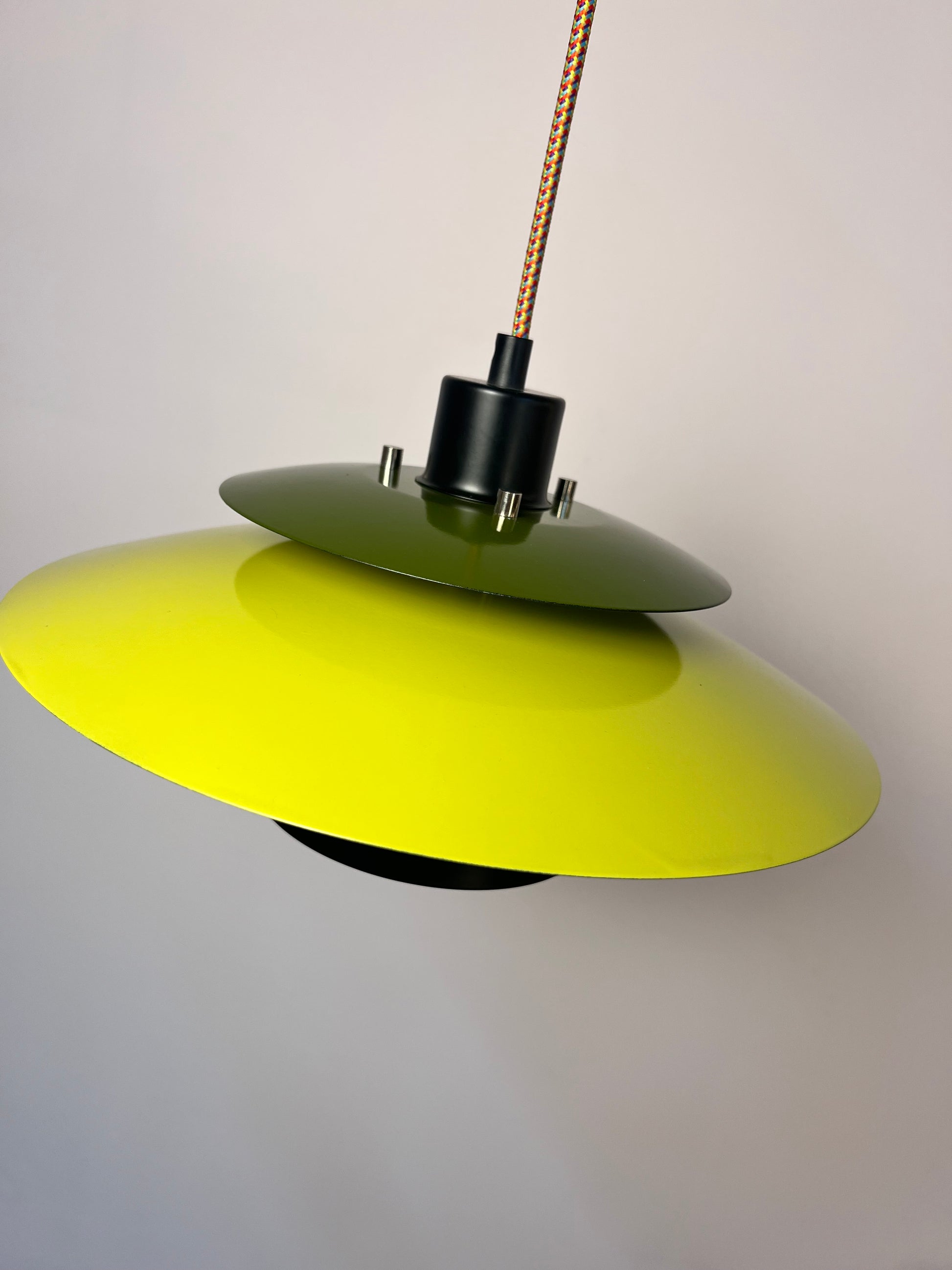 Lamellenlampe teils neu lackiert grün schwarz aus Dänemark