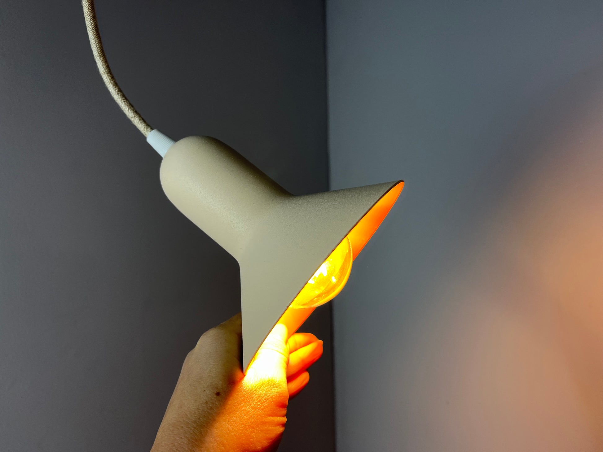 Hängelampe creme orange neu lackiert