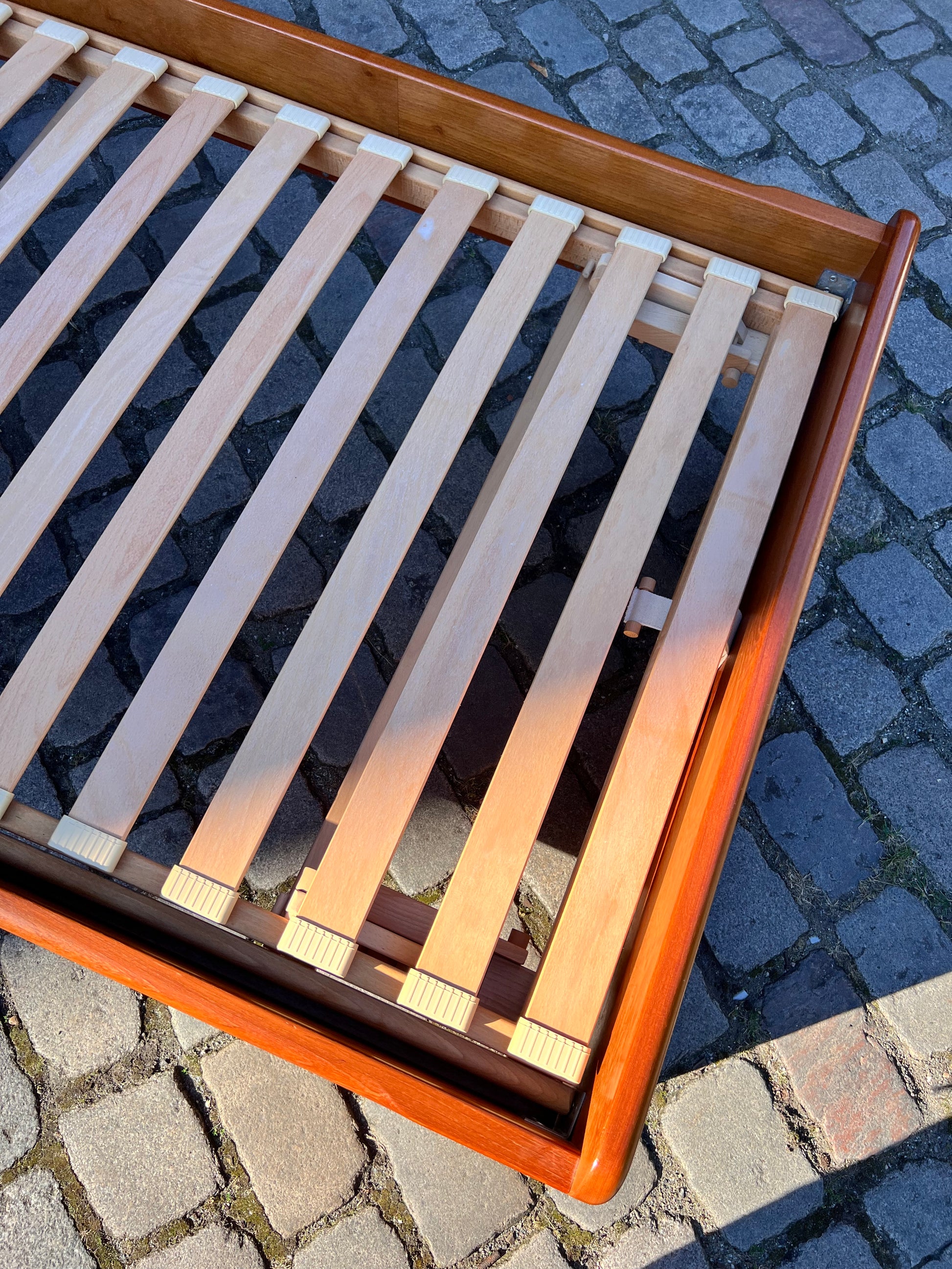 Gästebett Massivholz Teak 100x200 mit Matratze