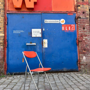 Klappstuhl rot Chrom von Camel Steel Products