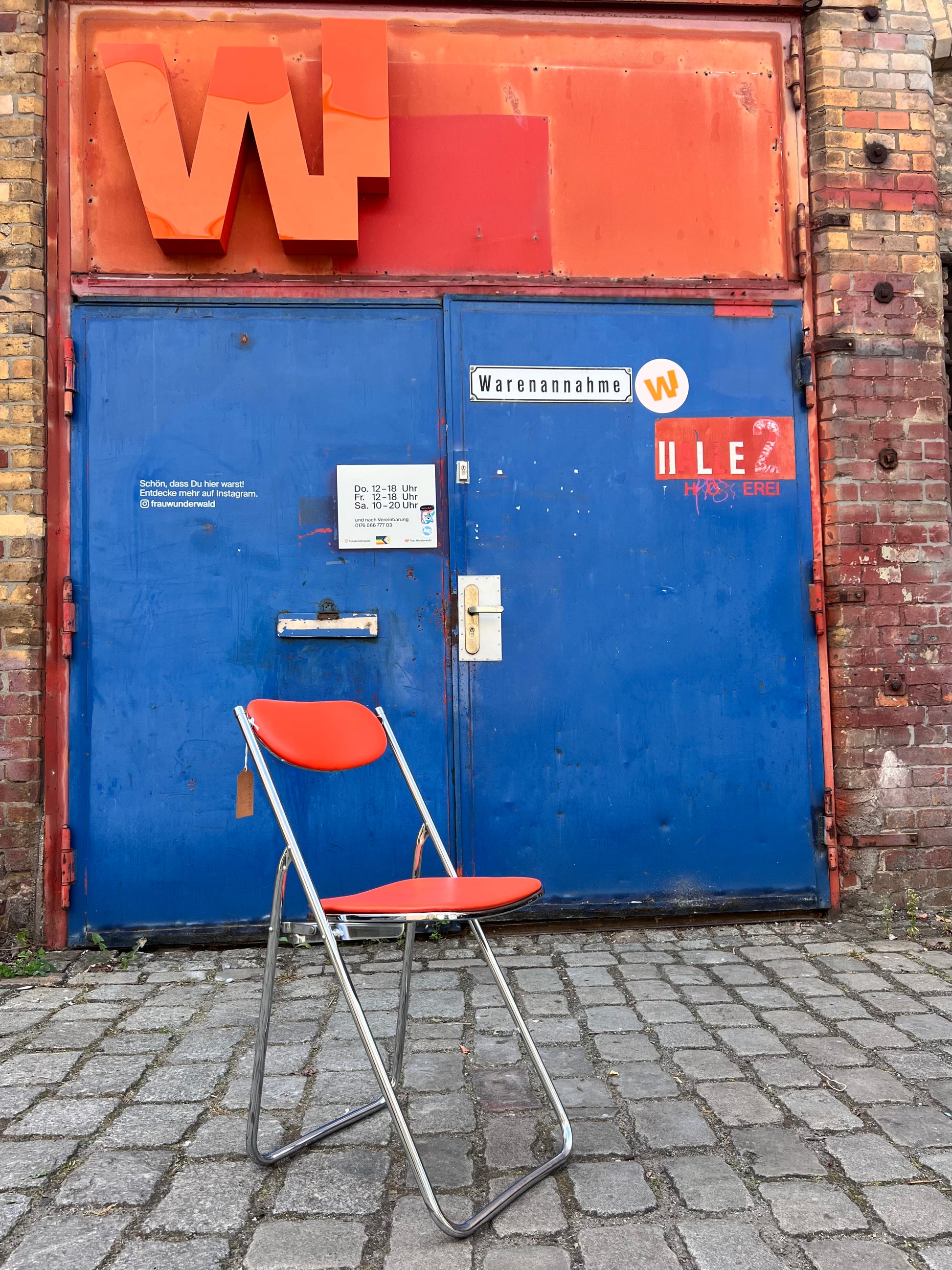 Klappstuhl rot Chrom von Camel Steel Products