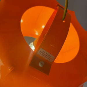 Hängelampe orange mit gelbem Kabel von Ilka Plast