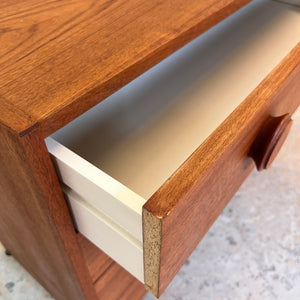 Kommode Teak mit runden Griffen aus Dänemark