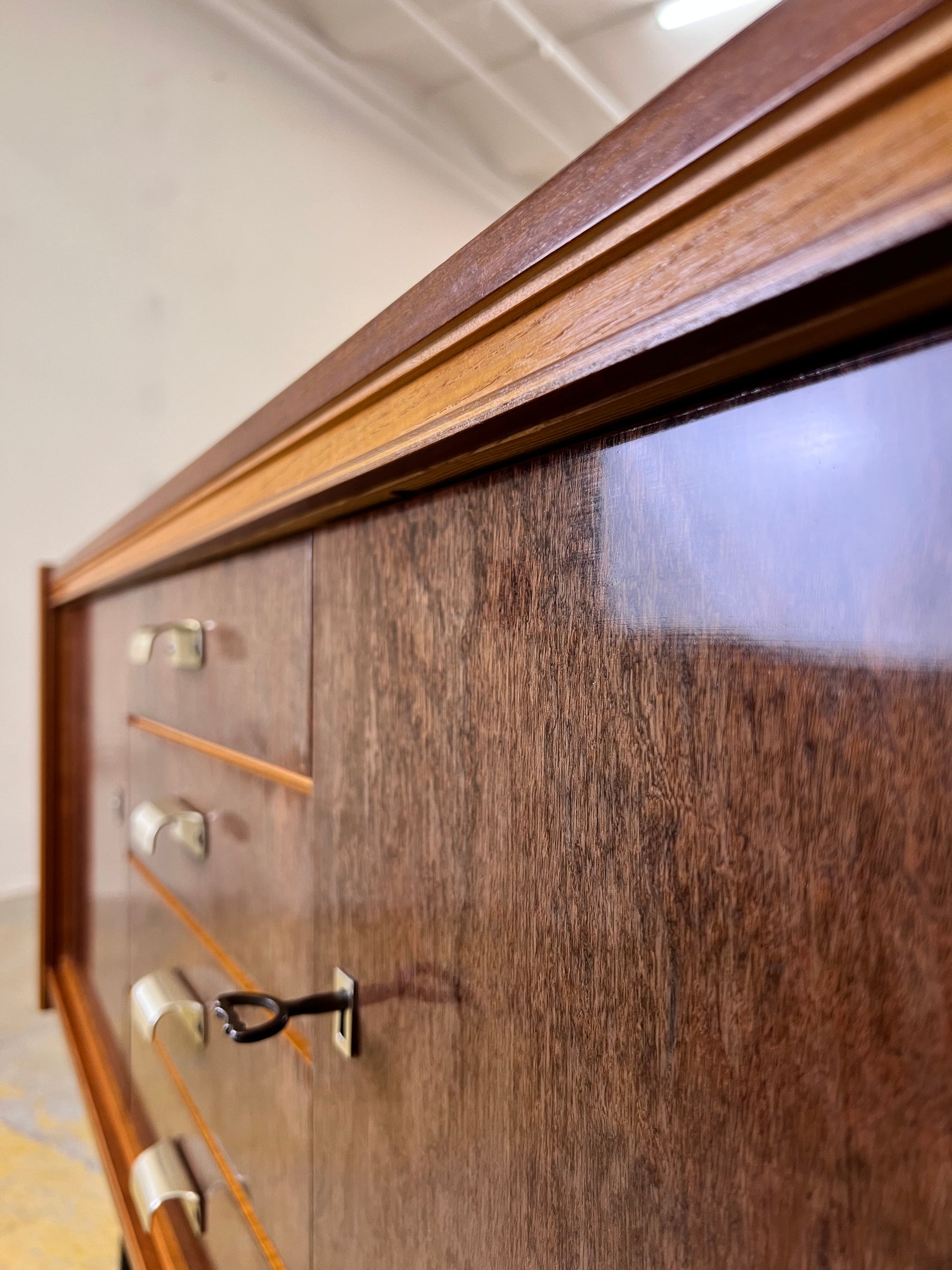 Kleines Sideboard Holz aus der DDR