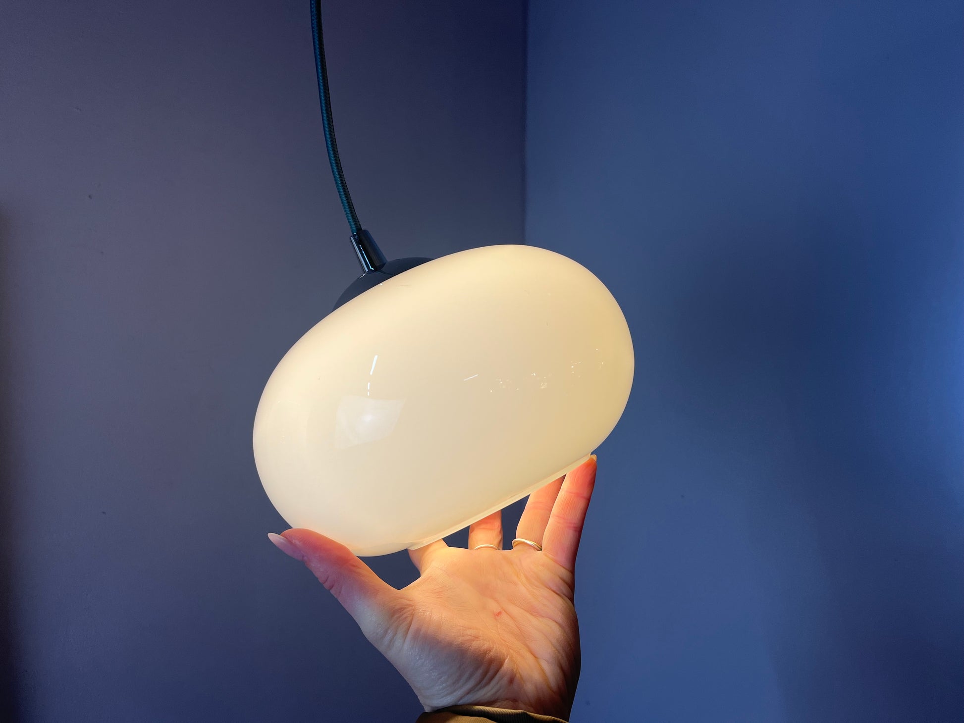 Hängelampe weiß Glas Chrom