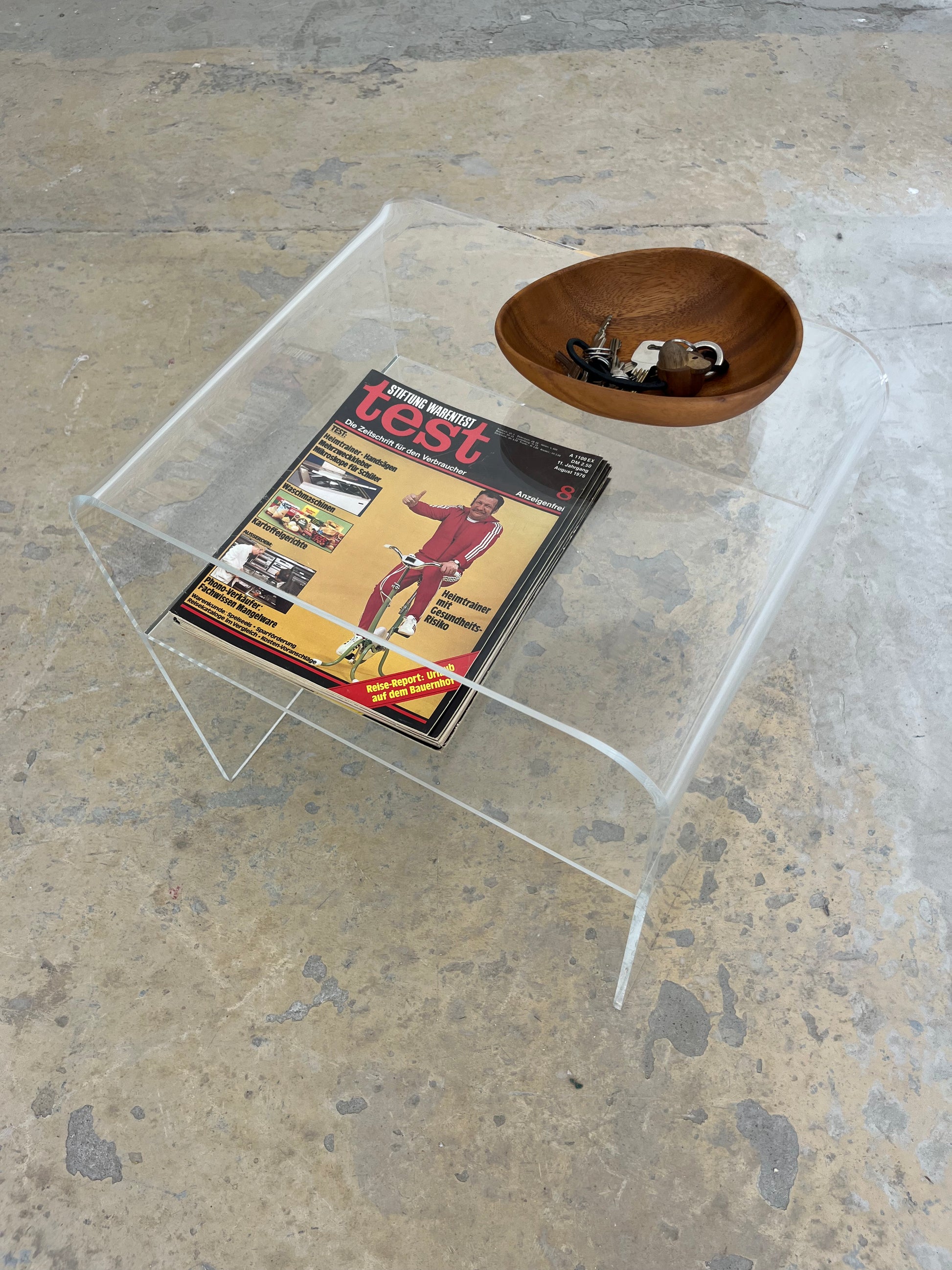 Beistelltisch Plexiglas mit Ablagefach