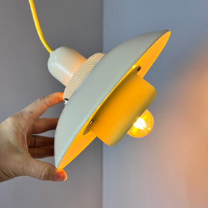 Lamellenlampe neu lackiert gelb creme