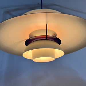 Lamellenlampe PH5 weiß blau von Poul Henningsen für Louis Poulsen