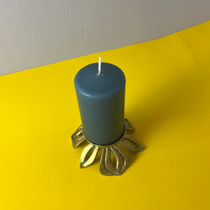 Kerzenständer Messing in Blütenform