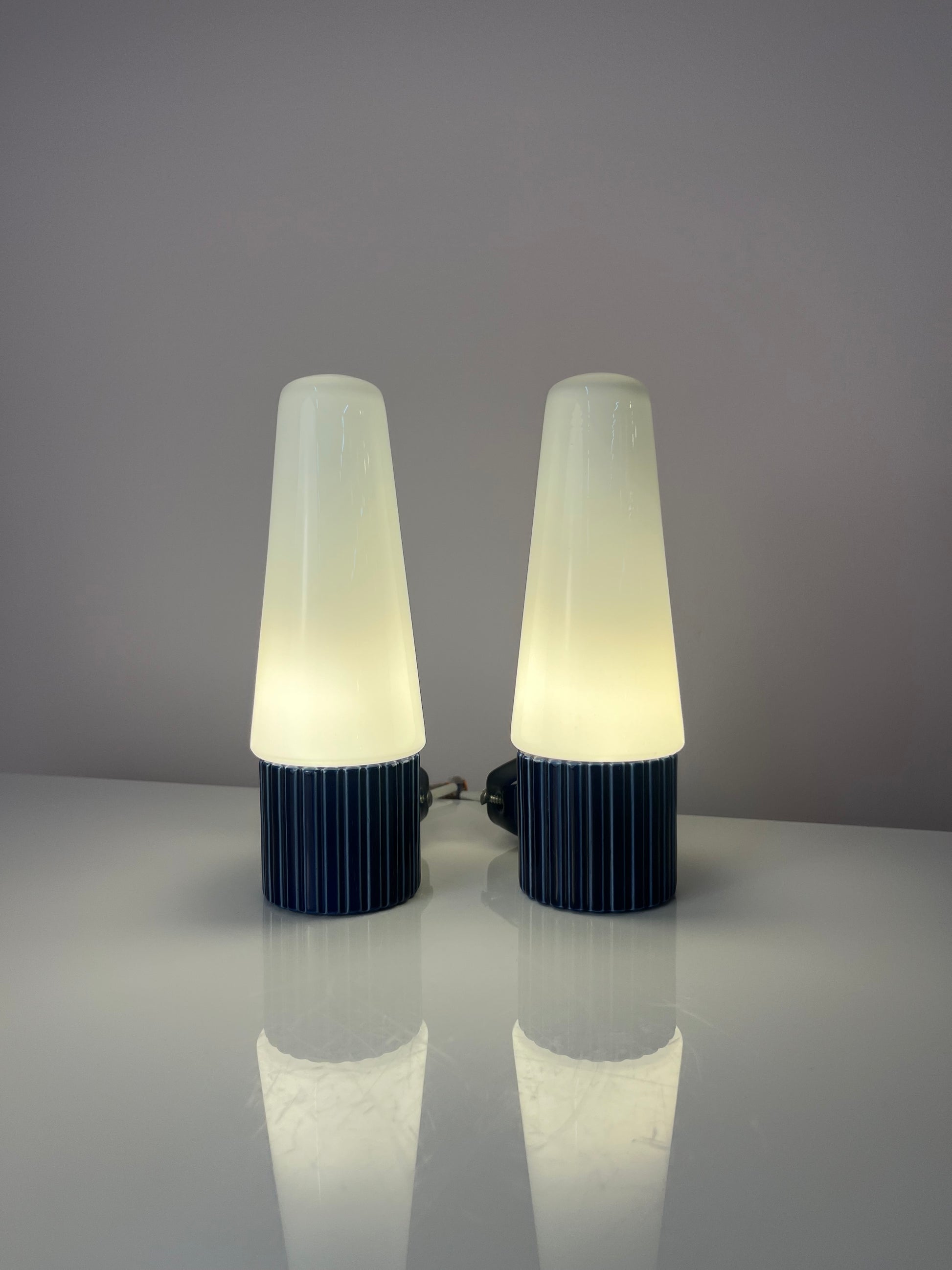 Set: 2x Wandlampe Modell 6020 blau von Sigvard Bernadotte für Ifö