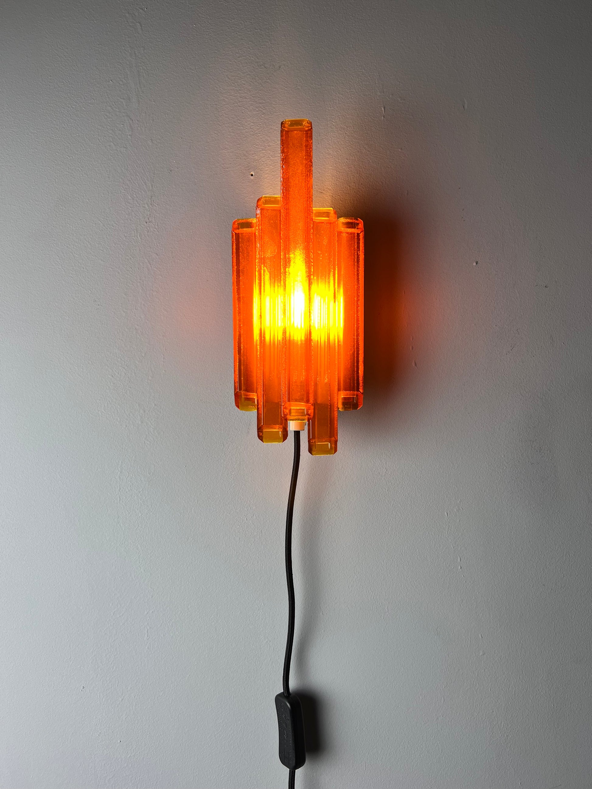 Wandlampe bernsteingelb von Claus Bolby für Cebo
