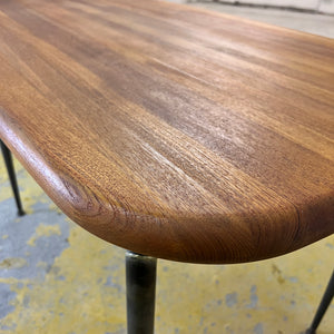Esstisch Teak mit Metallbeinen