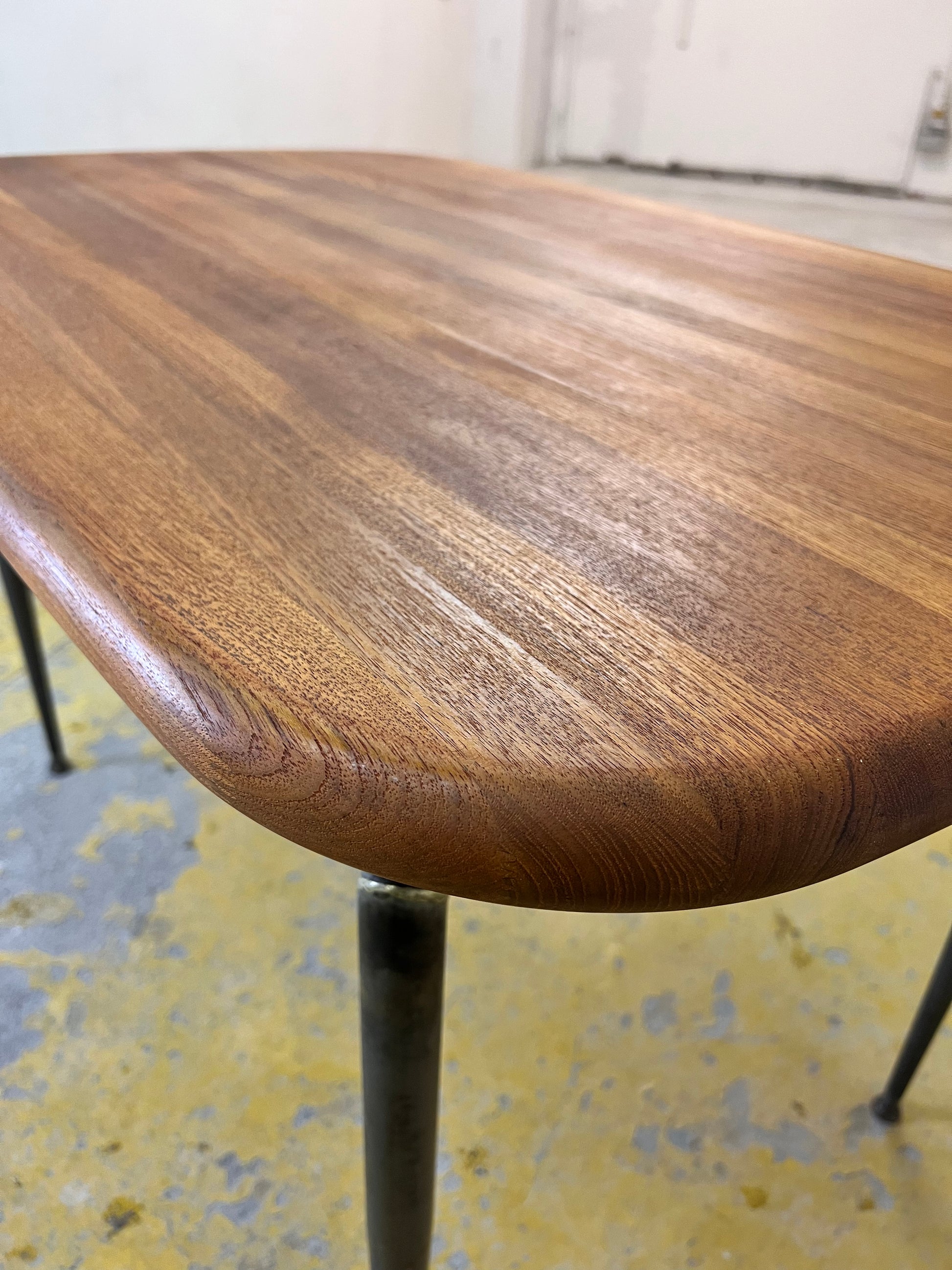 Esstisch Teak mit Metallbeinen