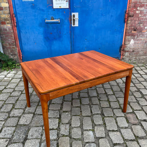 Esstisch Teak ausziehbar von Glostrup Vollholz