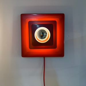 Wandlampe Pyramide rot Metall von Hustadt Leuchten