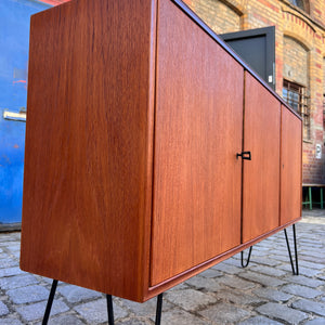 Sideboard Teak auf Hairpinlegs von rt Möbel