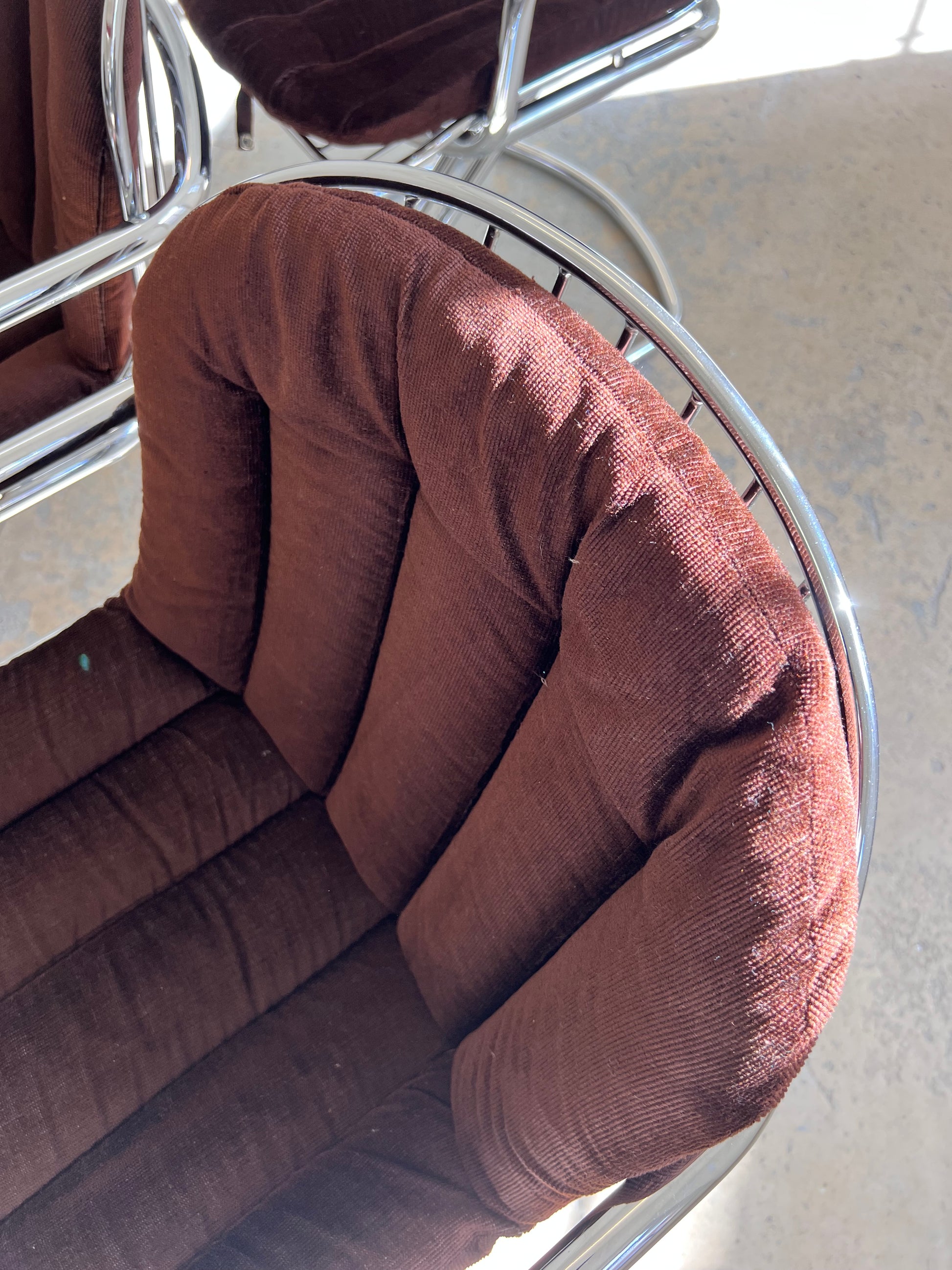 Freischwinger Chrom mit braunem Sitzkissen von Gastone Rinaldi für Rima