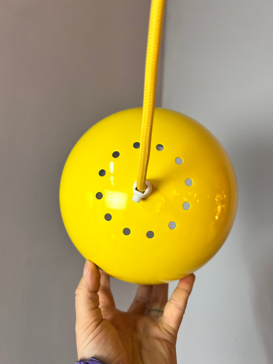 Kugellampe gelb aus Dänemark