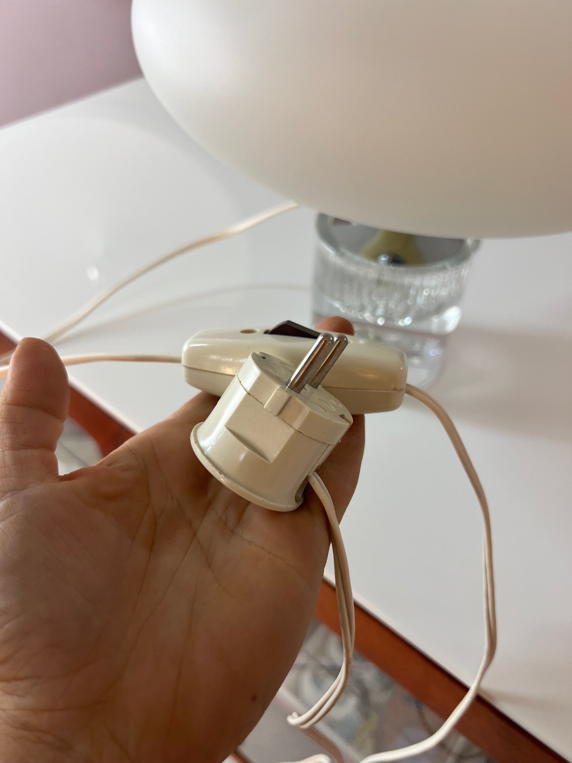 Tischlampe weiß Glas von Daum Nancy