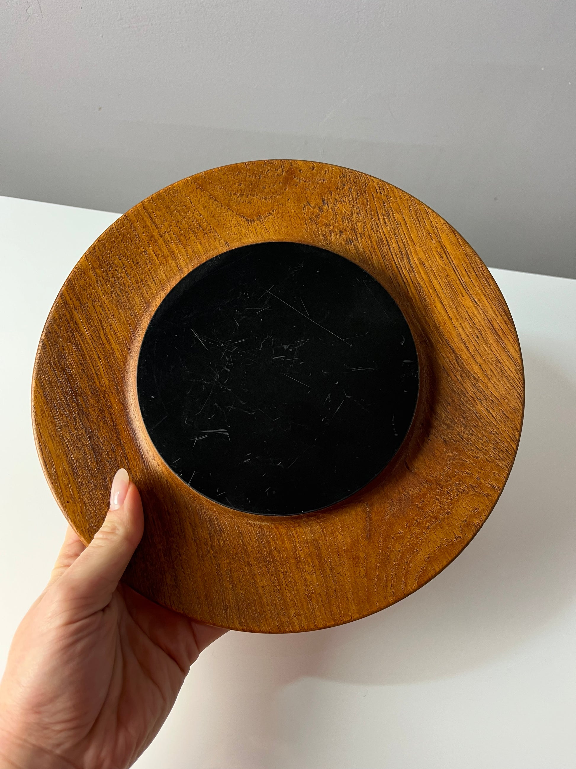 Käseglocke und Teakbrett aus Dänemark