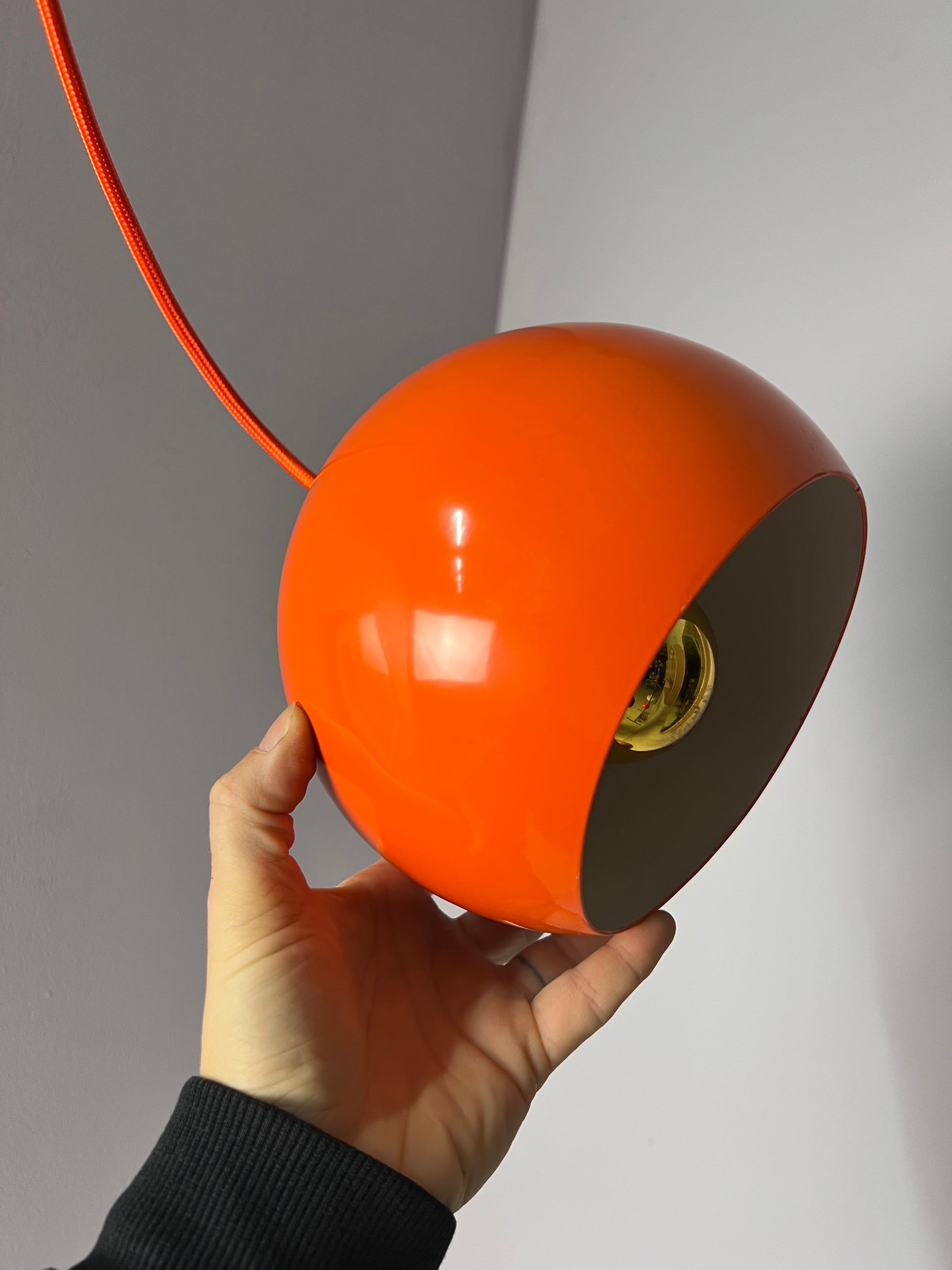 Kugellampe neu lackiert orange aus Dänemark