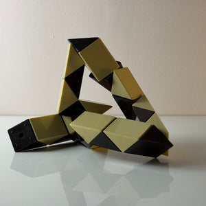 Original Rubik's Snake - Zauberschlange schwarz weiß
