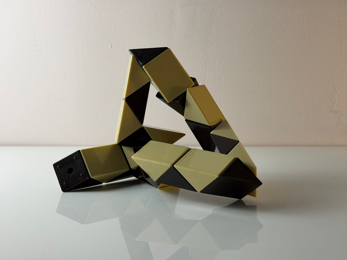 Original Rubik's Snake - Zauberschlange schwarz weiß