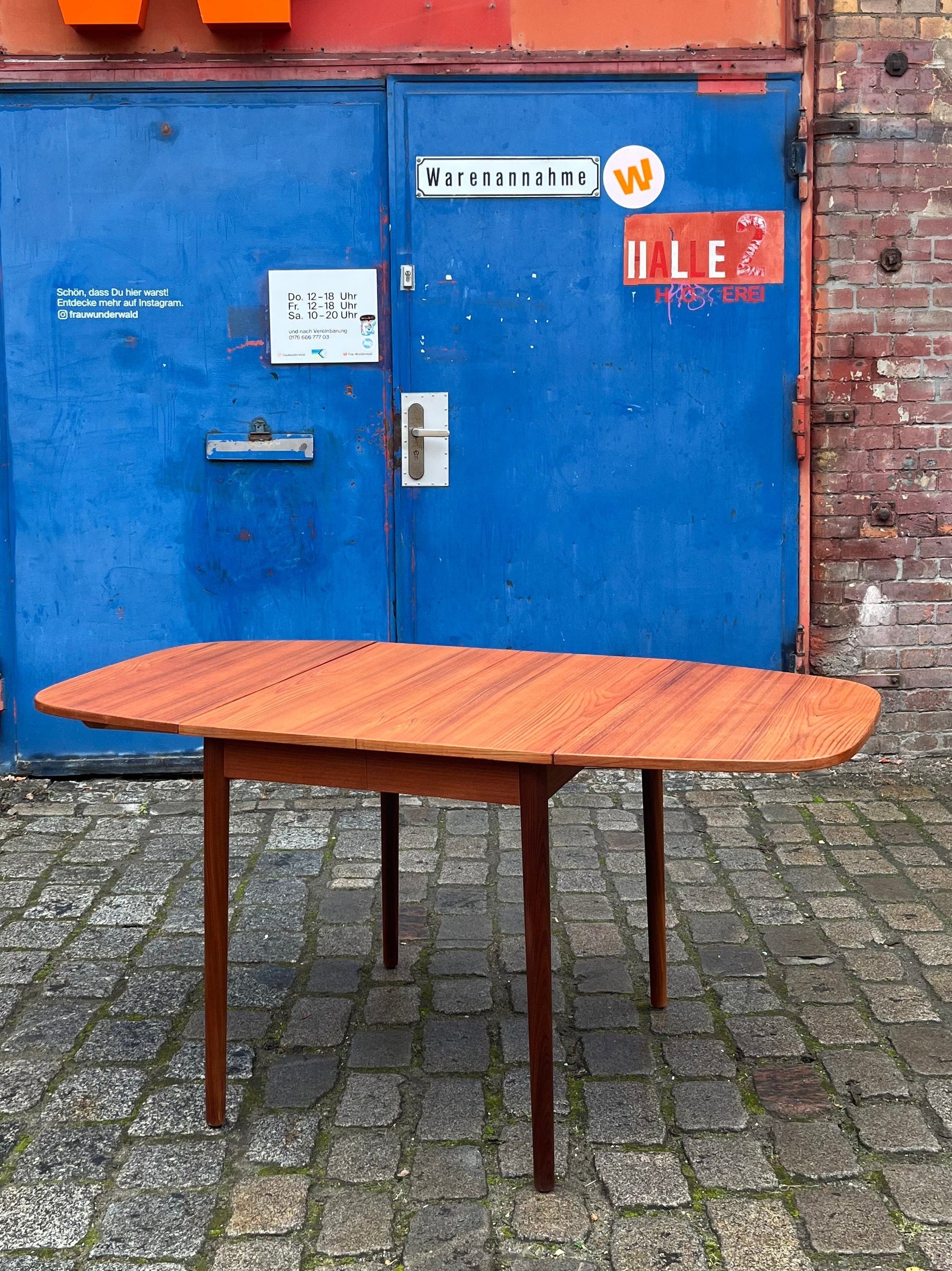 Esstisch Teak verlängerbar mit eingehängten Platten