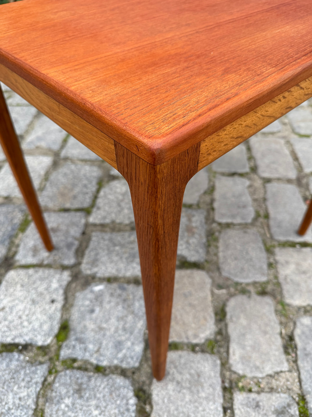 Beistelltisch Teak & Eiche von Wilkhahn