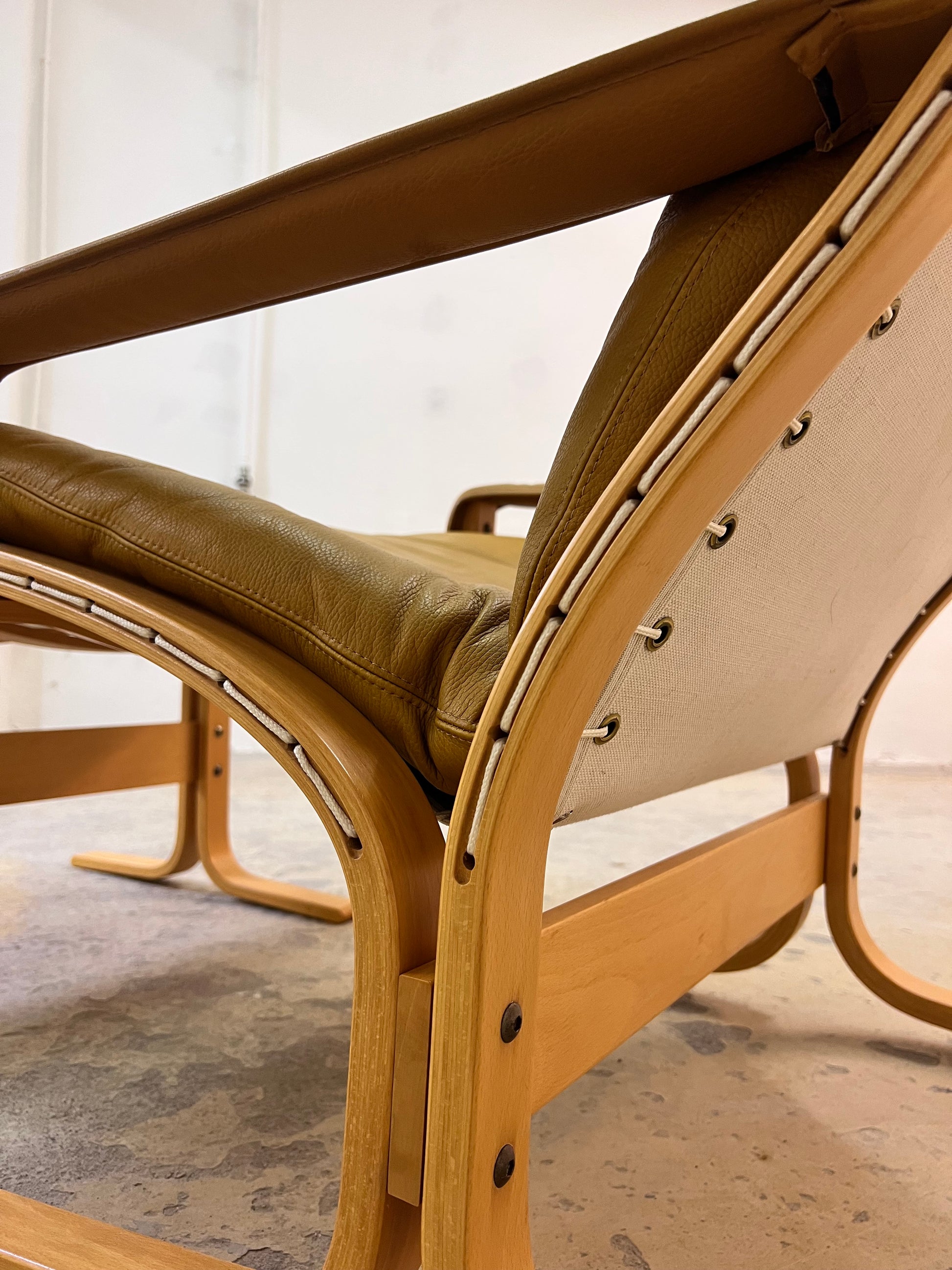 Set: Sessel Siesta mit Hocker Echtleder von Ingmar Relling für Westnofa