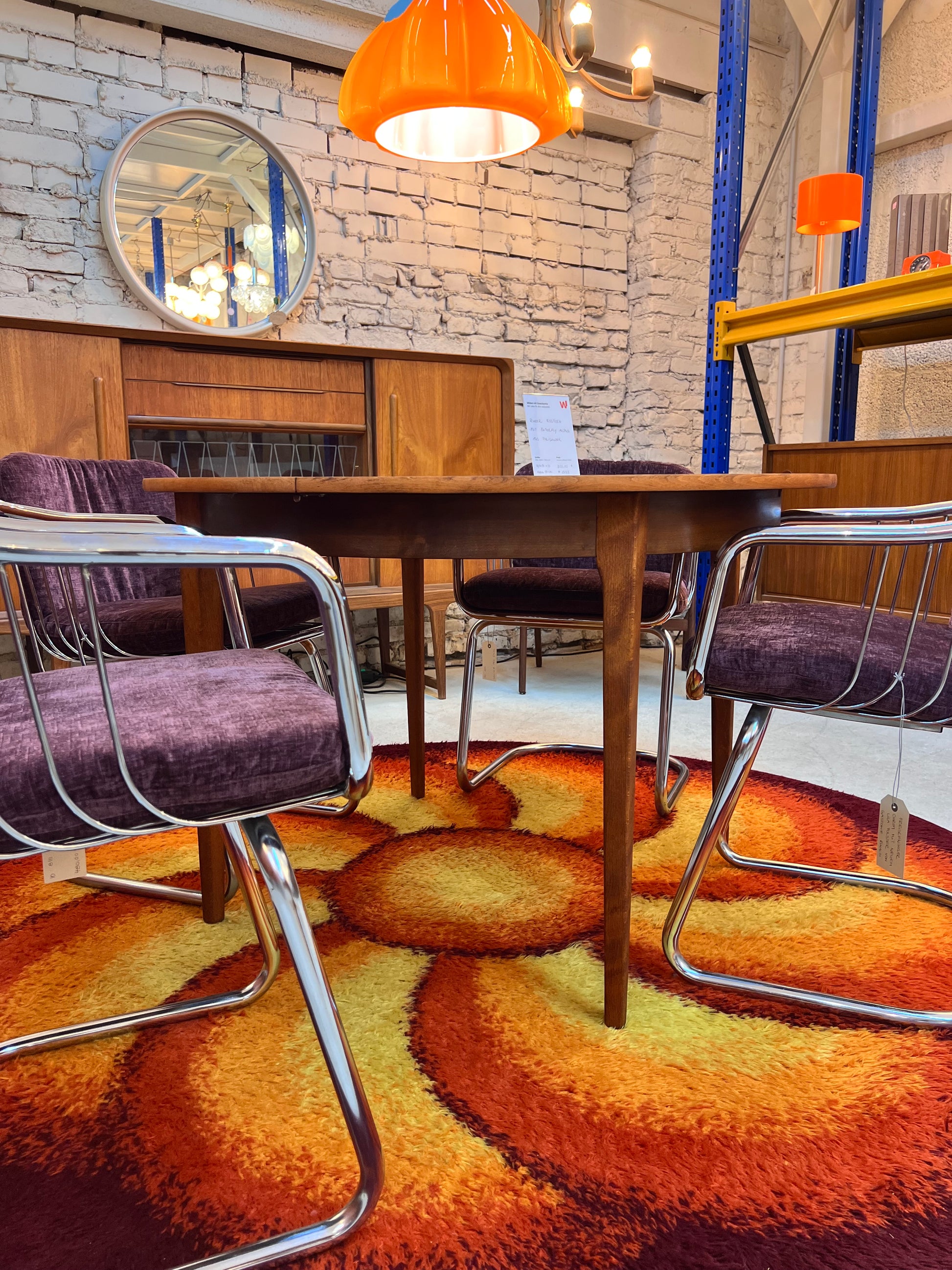 Runder Esstisch Teak mit Butterfly Auszug
