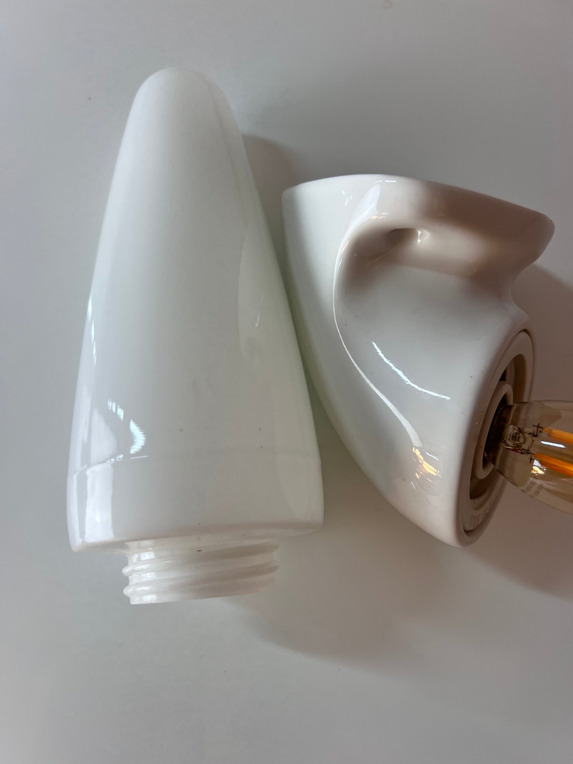 Wandlampe Modell 6035 weiß von Sigvard Bernadotte für Ifö