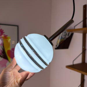 Kugellampe weiß silber Glas
