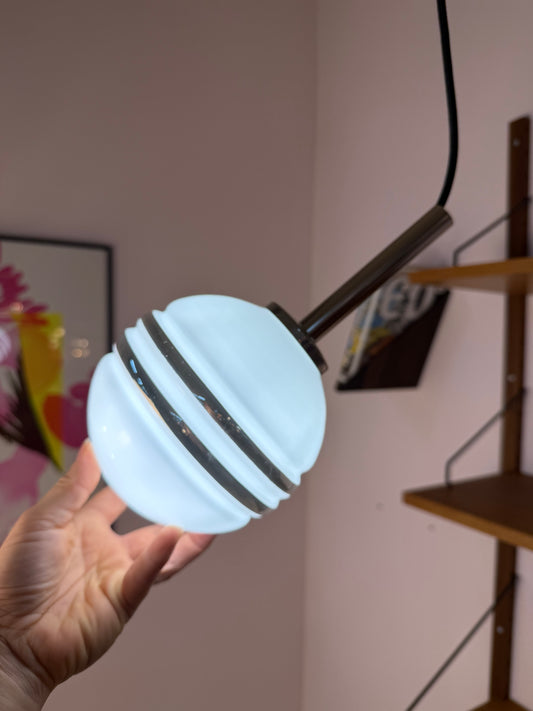 Kugellampe weiß silber Glas