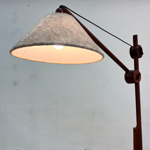 Stehlampe mit verstellbarem Arm & Gegengewicht aus Dänemark
