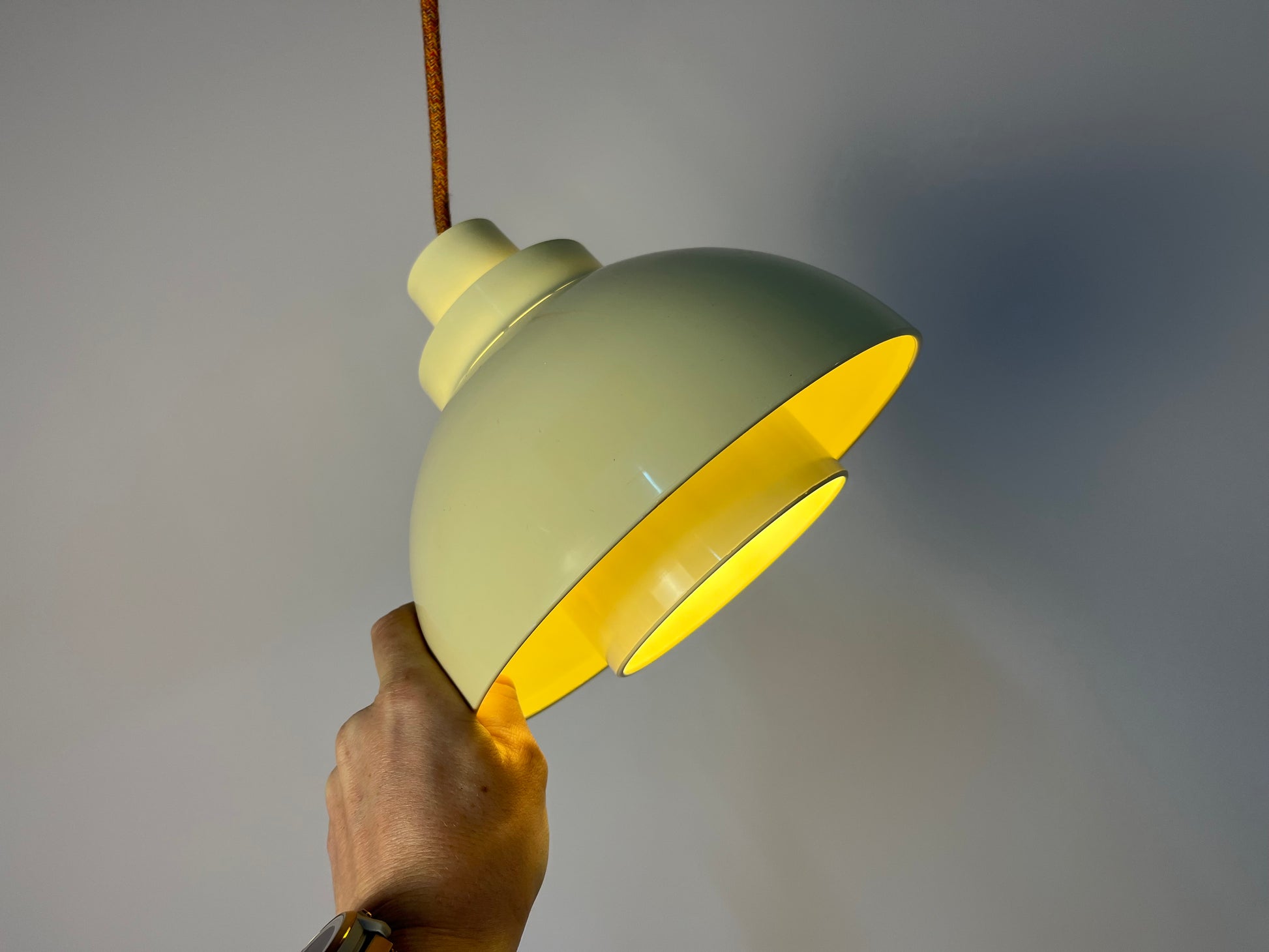 Hängelampen Minisol creme von K. Kewo für Nordisk Solar