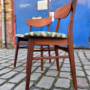 Set: 2x Esszimmerstuhl floral Teak von Farstrup