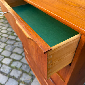 Tallboy Kommode Teak mit Schloss aus Dänemark