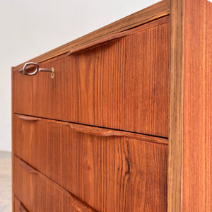 Kommode Teak mit Schloss aus Dänemark