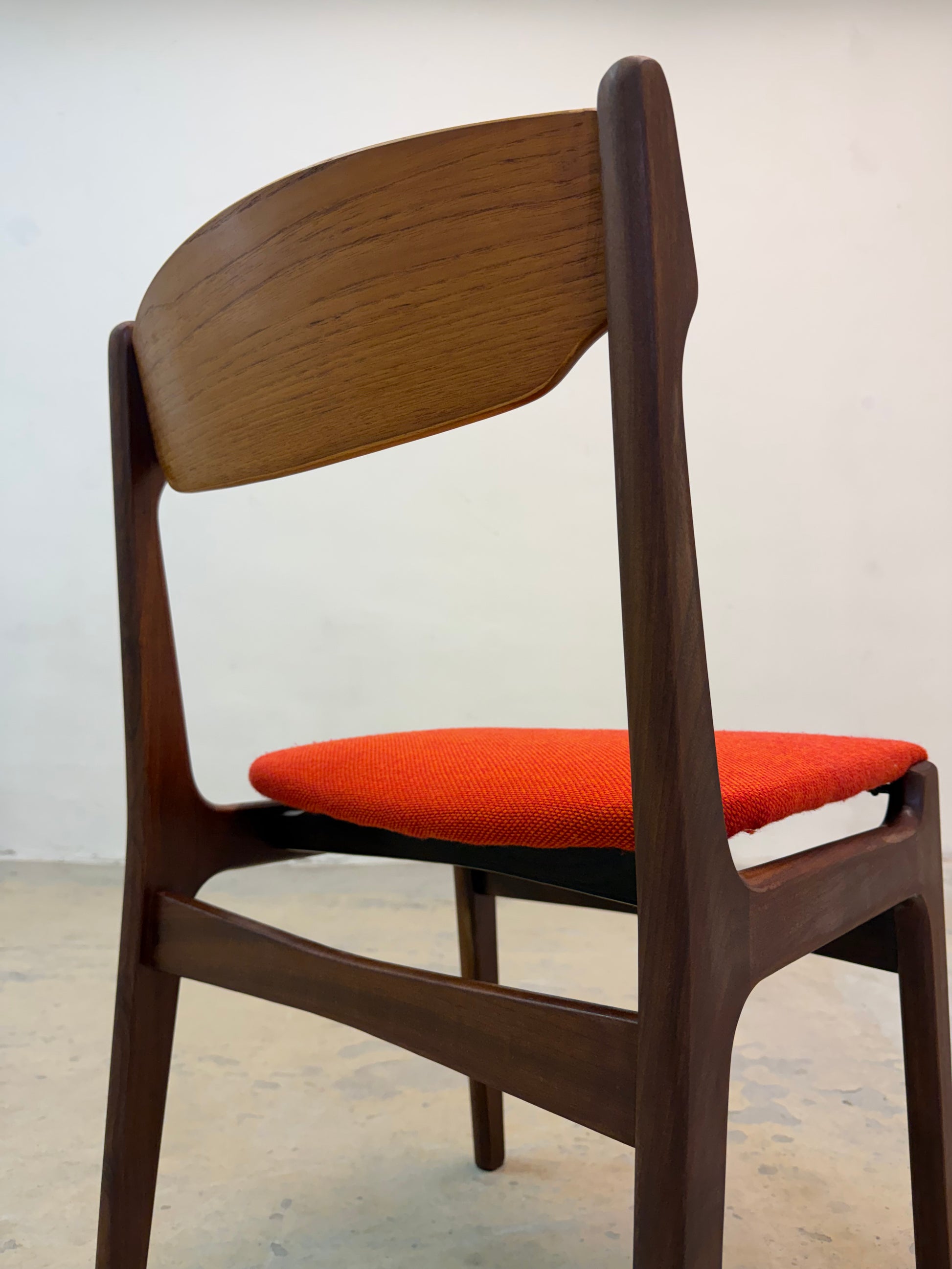 Polsterstuhl Teak orange neu gepolstert von Erik Buch