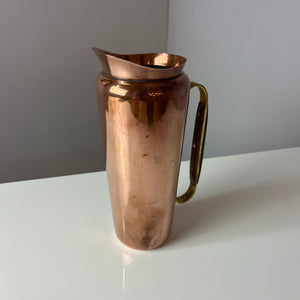 Krug Kupfer mit Holzgriff