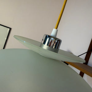 Lamellenlampe Milchglas aus Dänemark