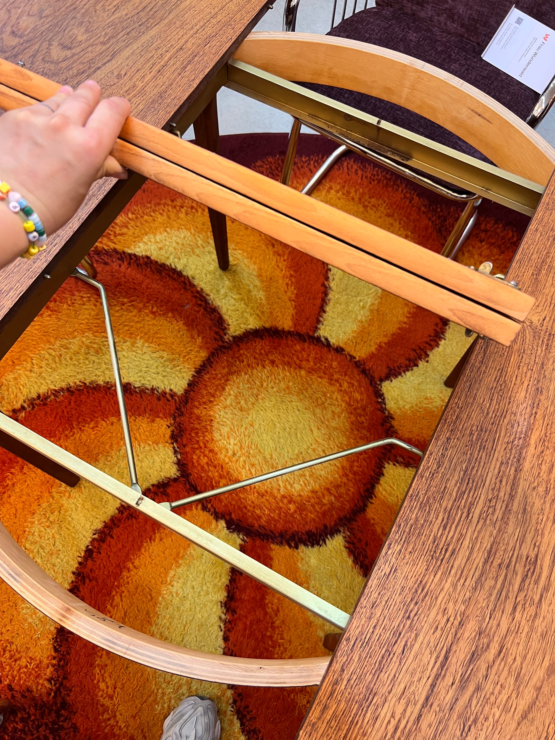 Runder Esstisch Teak mit Butterfly Auszug