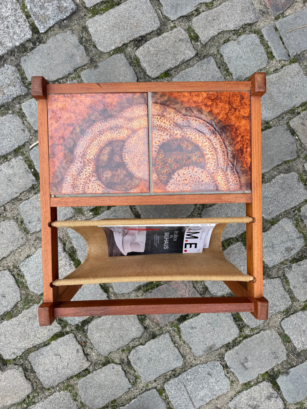 Beistelltisch Teak mit Zeitungsablage & Fliesen aus Dänemark