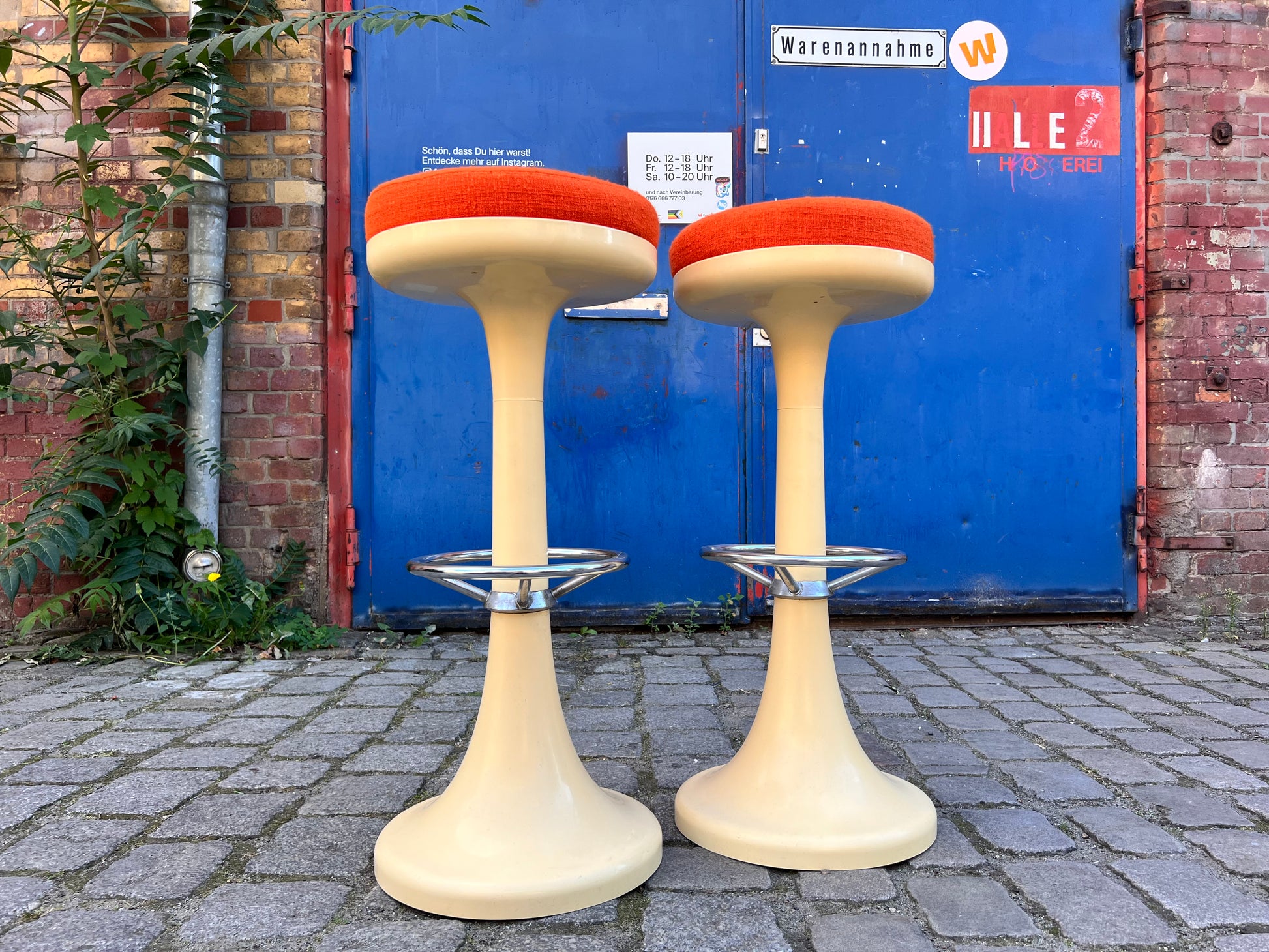 Barhocker creme orange von Friedrich Stuckenbröker für Lockhausen Plastik